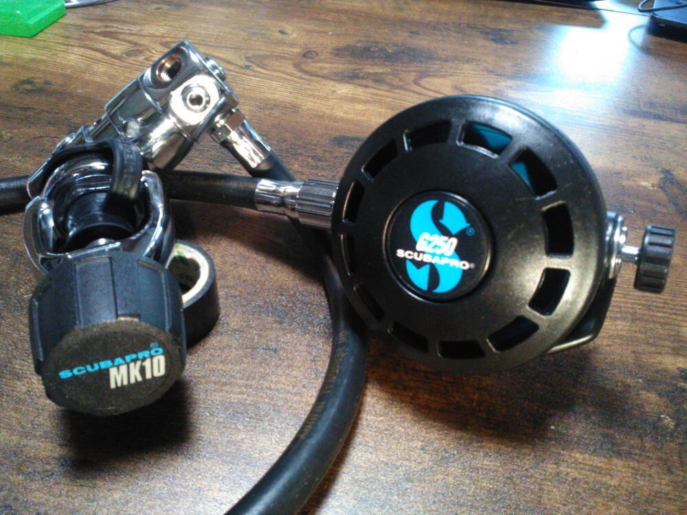Scubapro G250,31991166/MK10 Good condition-Adjusted.