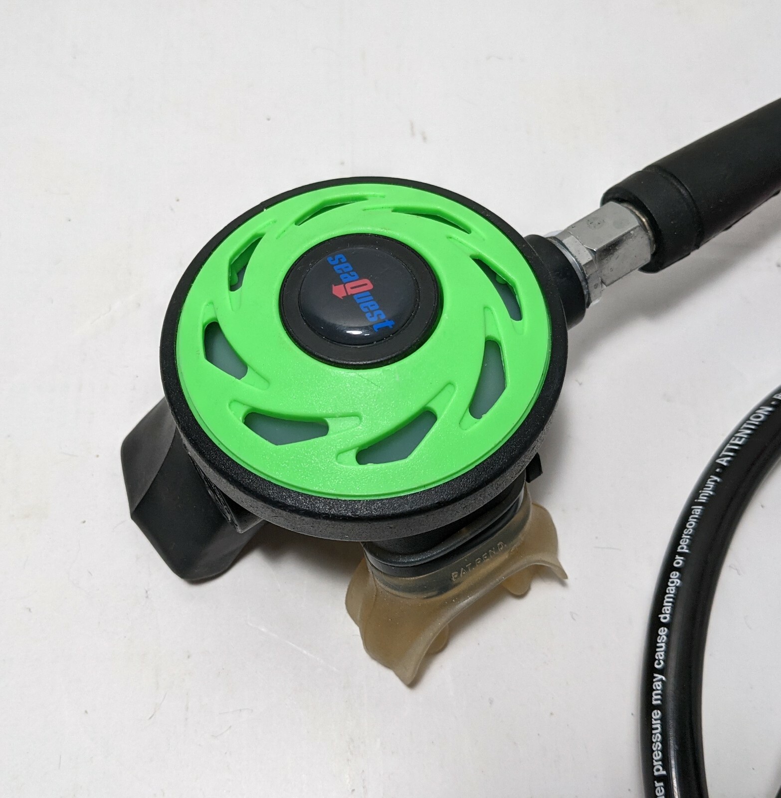 SeaQuest Mirage Scuba Dive Octopus Regulator Gauge Console Suunto SM-16 SM-26