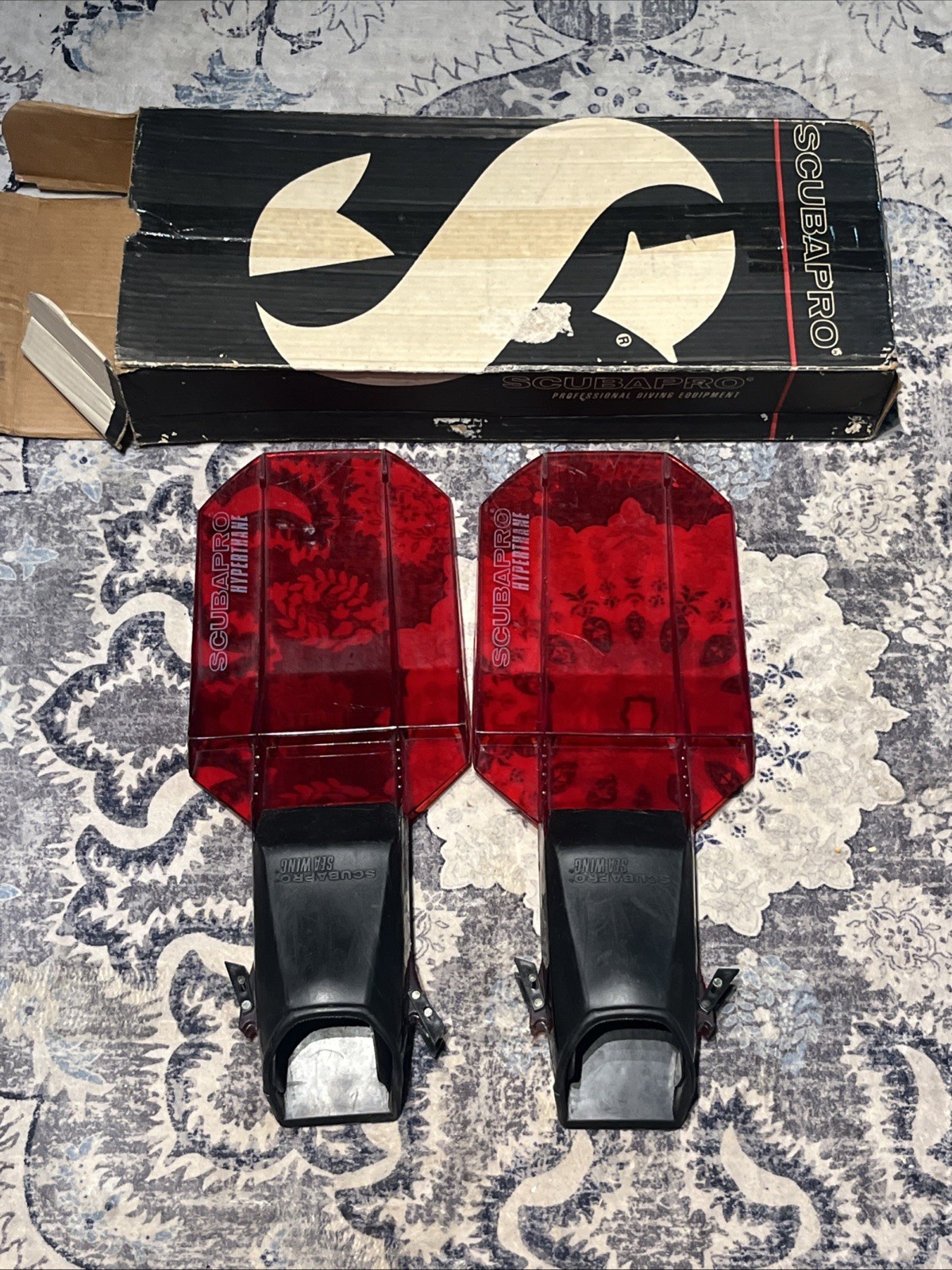 Scuba Pro Sea Wing Hyperthane Fins No Straps USA W/box Free Ship