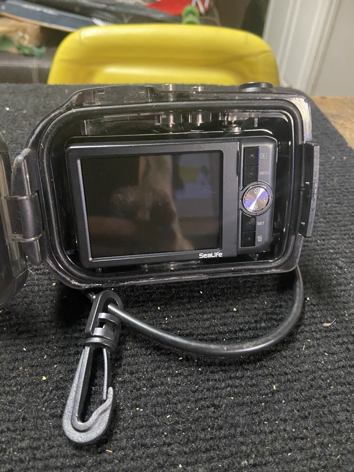 SeaLife DC1200 12mp Diving Camera With Casing No charger/ No battery UNTESTED
