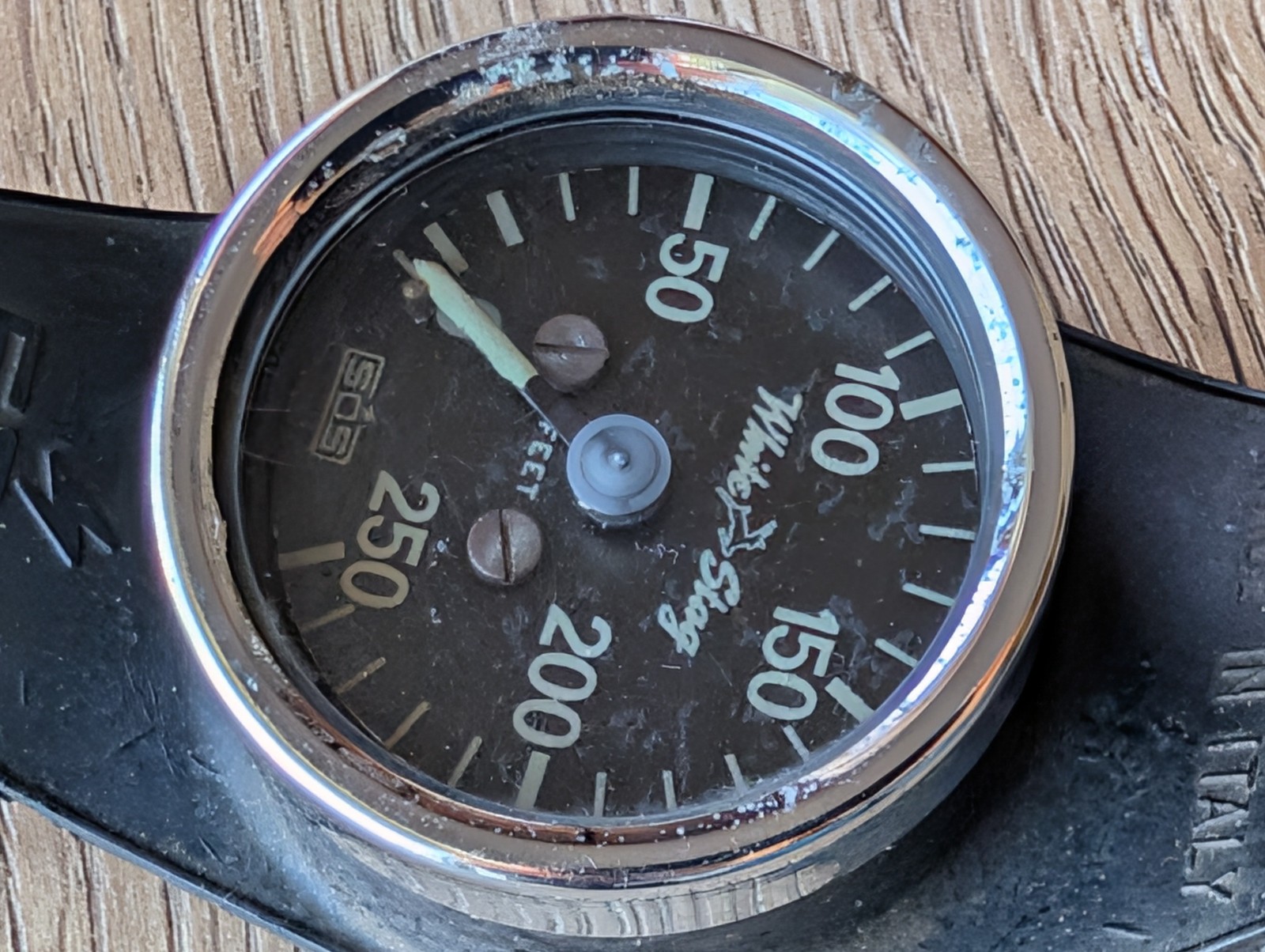Vintage Italian Made White Stag ‘SOS’ Divers Wrist Gauge FOR PARTS/DECORATION