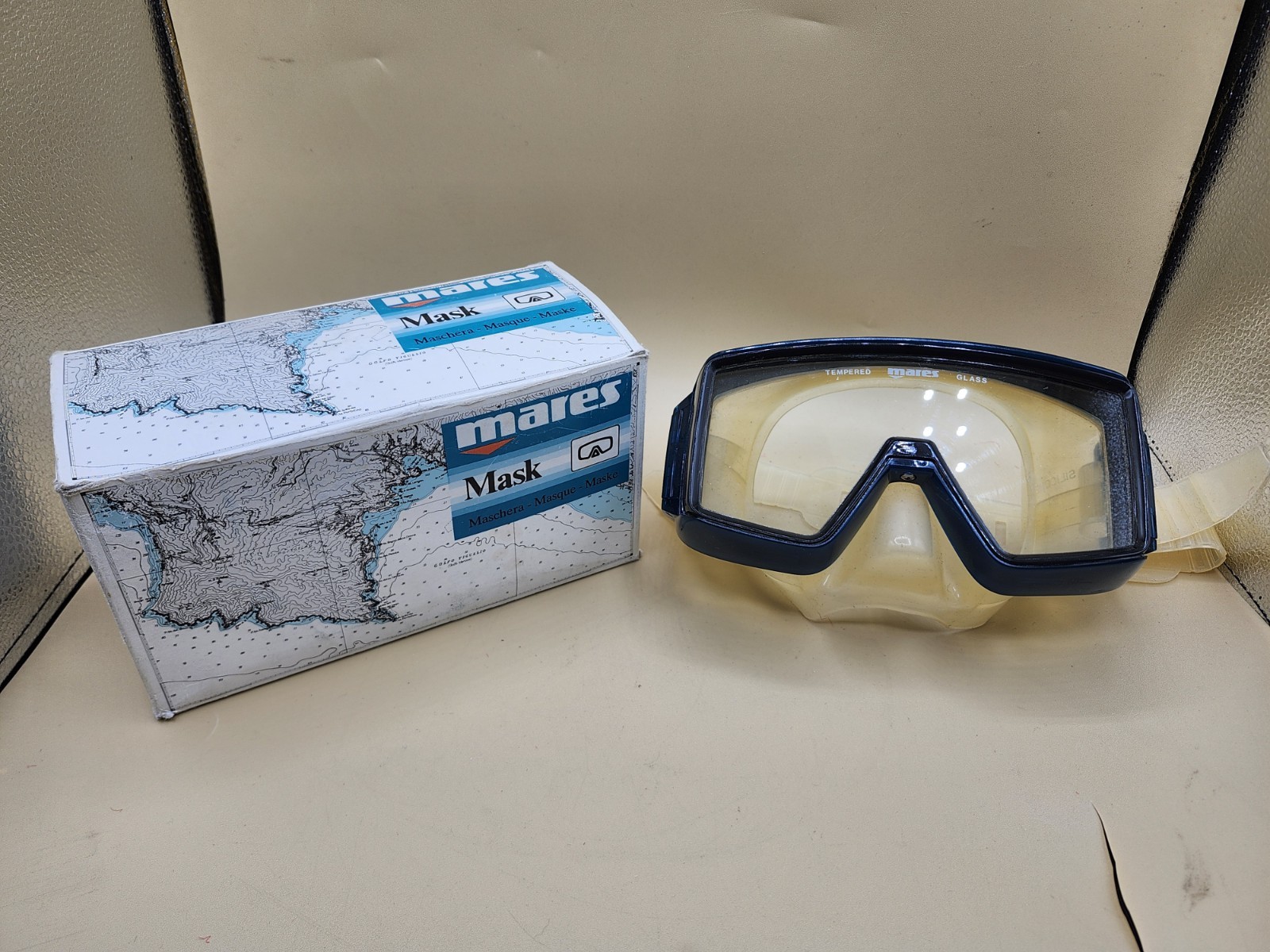 VINTAGE MARES CHROMA ADULT DIVING MASK IN GREAT CONDITION