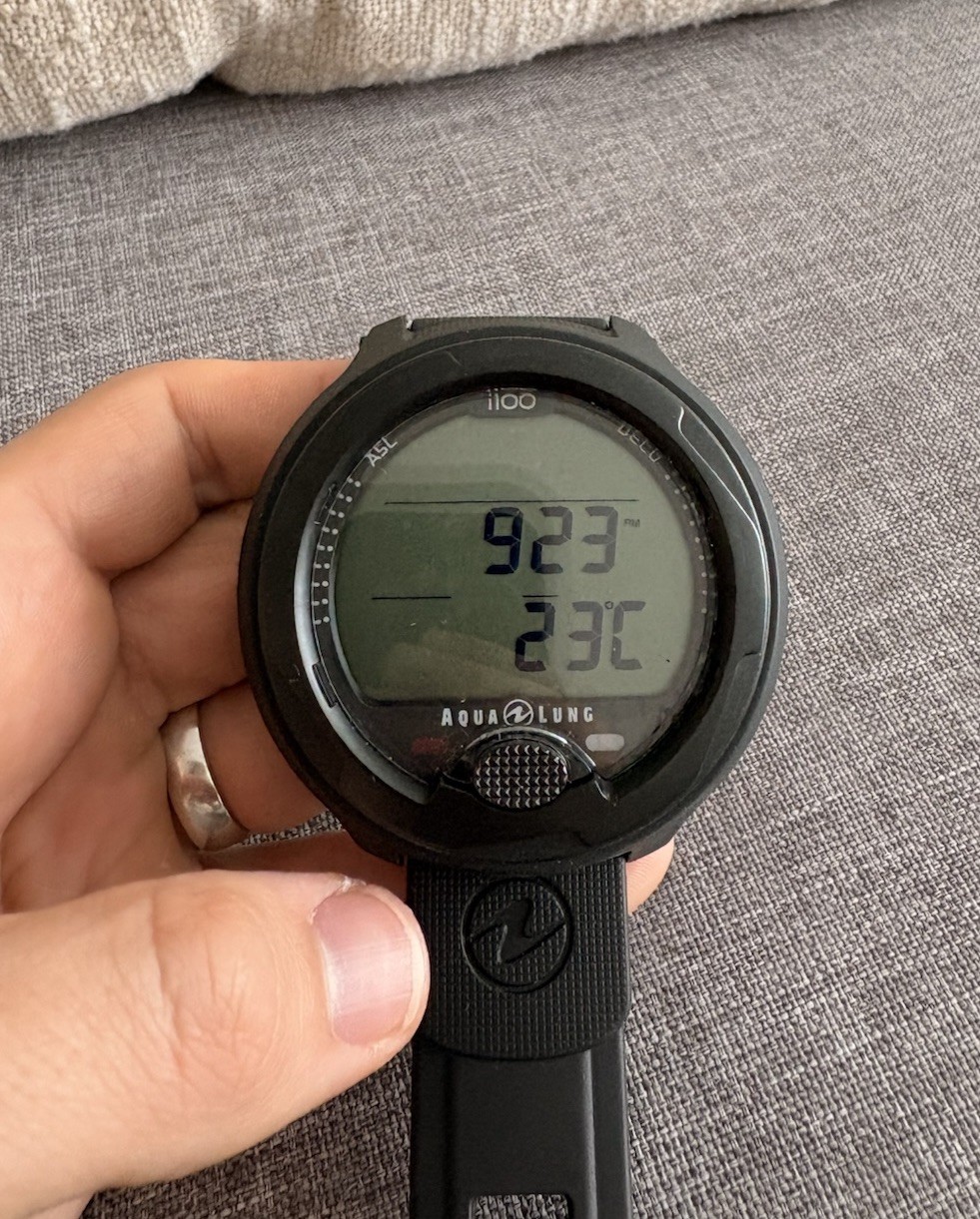 Aqualung i100 Dive Computer – Black
