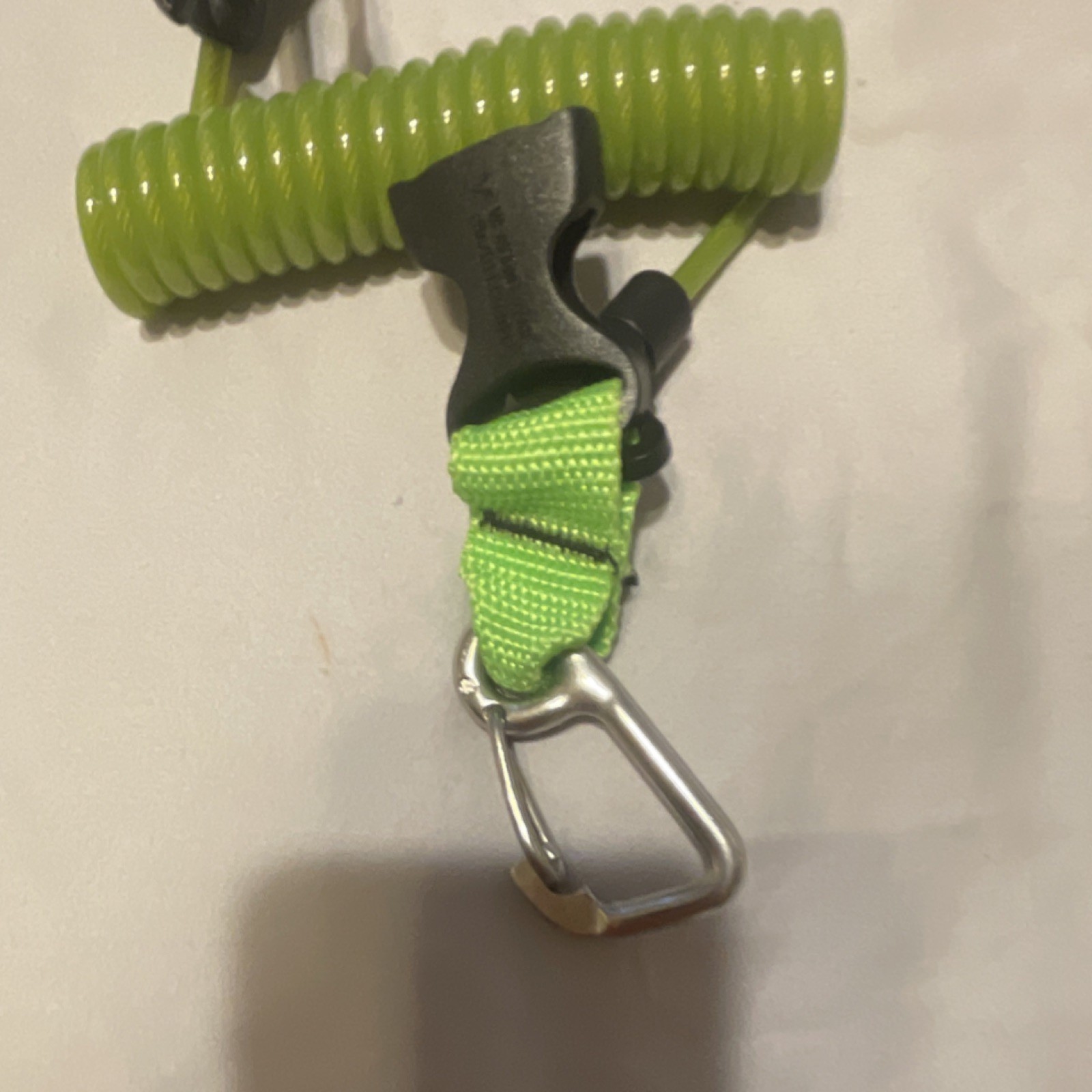 Green Coiled Scuba Diving Lanyard Tether with 2 Metal Carabiner Clips