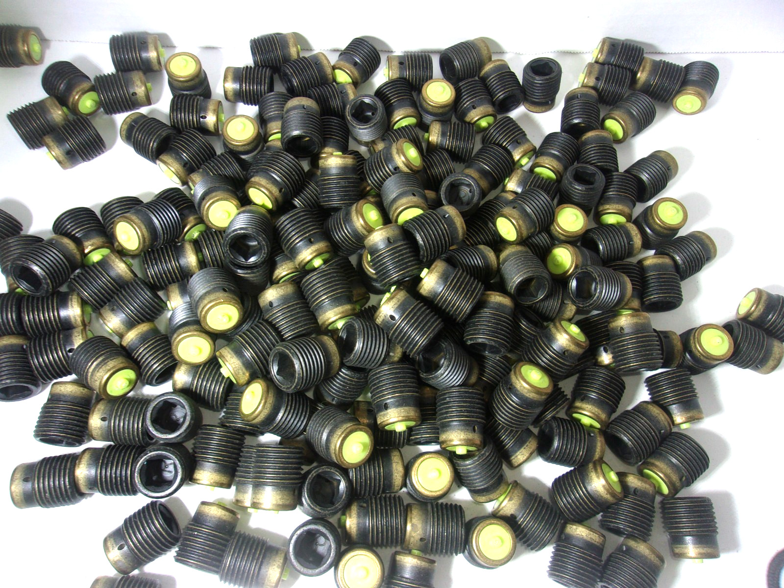 (5-Pk) HP Seat Genesis Scuba Cylinder Valve, # VGCV45, New