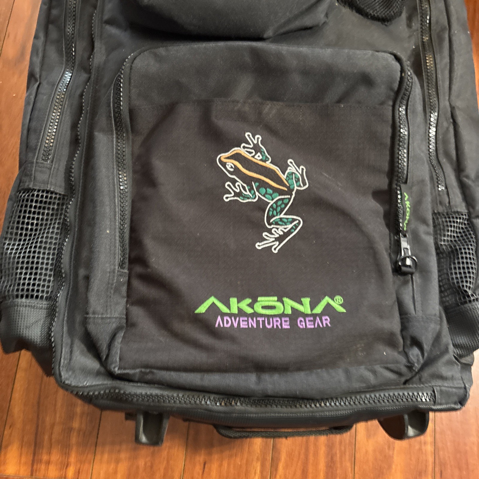 Akona Adventure Gear 32x21x14 XL Travel Dive Scuba Roller Bag Pack 150L AKB142