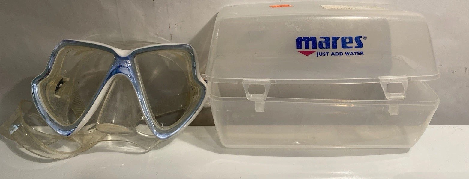 Beautiful Mares X-vision Scuba Dive Mask Clear blue Made In Italy Case Included