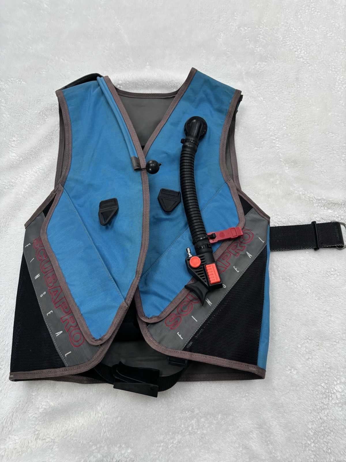 SCUBAPRO Finseal Vest Regulator Weight Pockets Scuba Vest Swim Size Medium