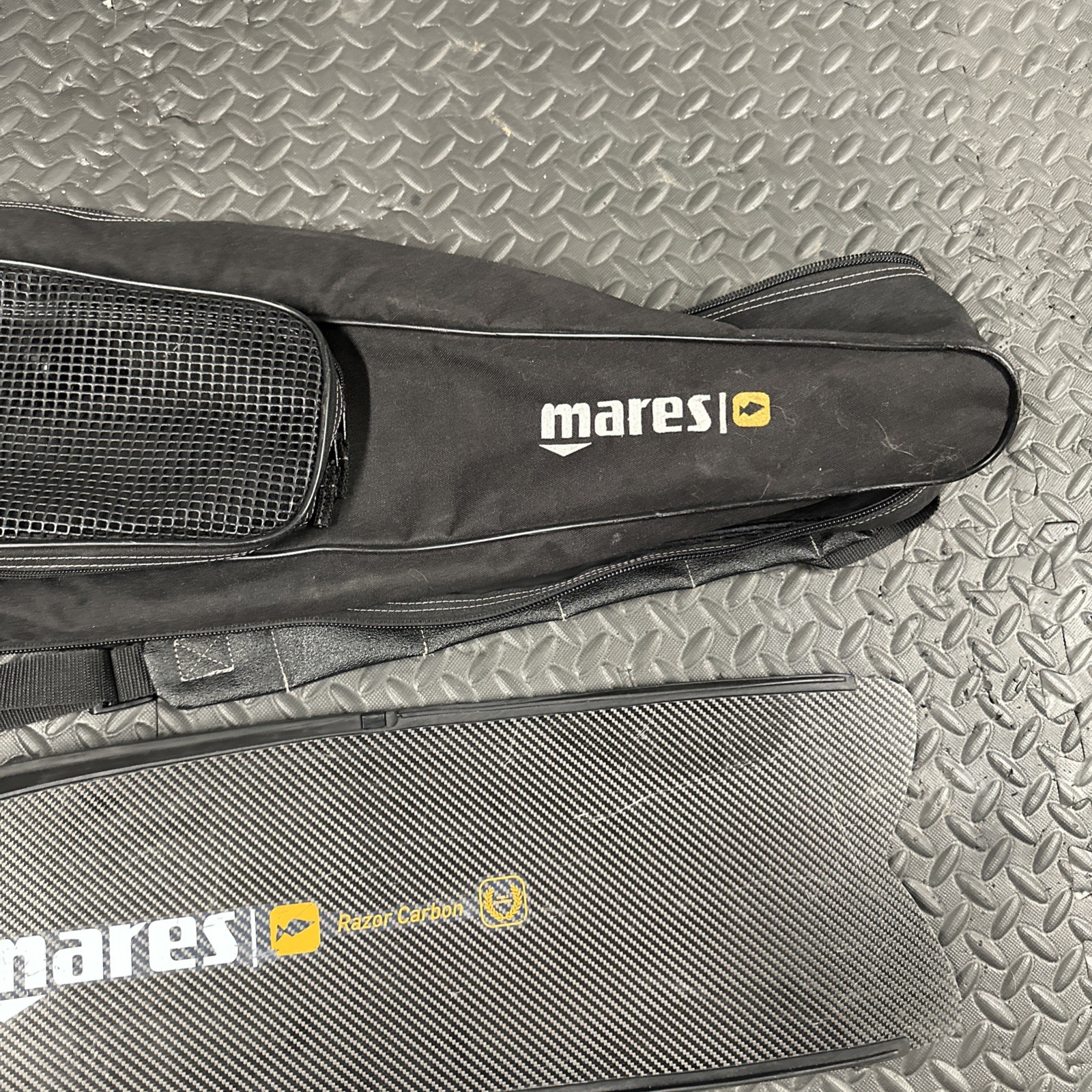 Mares Razor Carbon Full Foot Dive Fins Size 43-44 Freedive Spearfishing