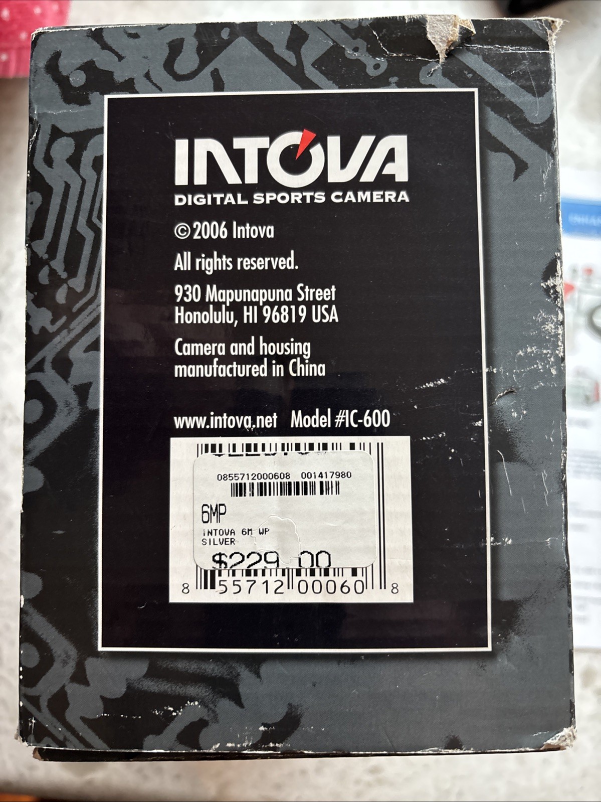 Intova IC-600 Digital Sports Camera case 6.0MP 2.4″ LCD Underwater Waterproof