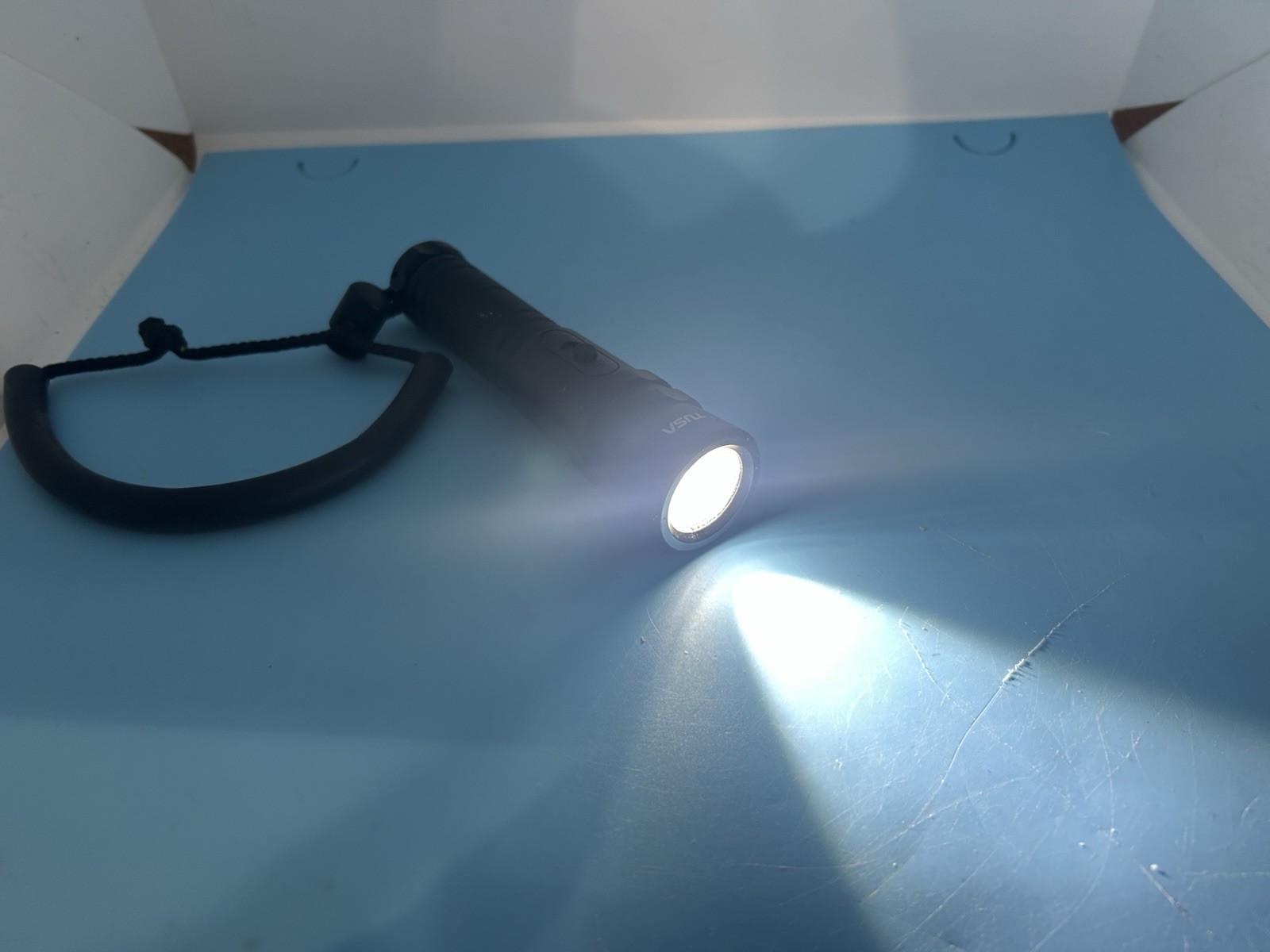 Rare TUSA TU-300 Light. Works, (Batteries Not Included).