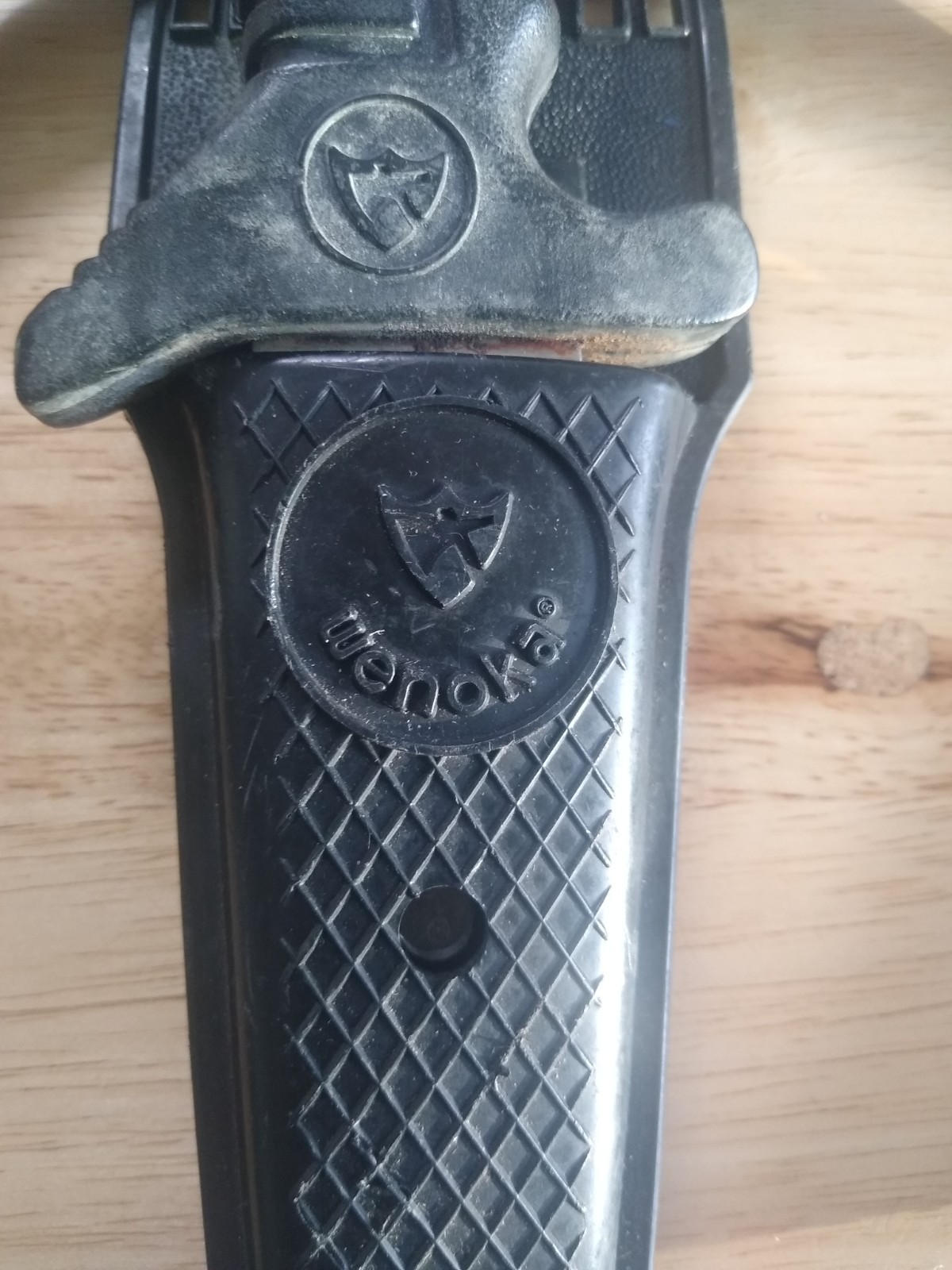 Vintage Wenoka Dive Knife # 8542 Stainless Steel Japan 10 1/2″