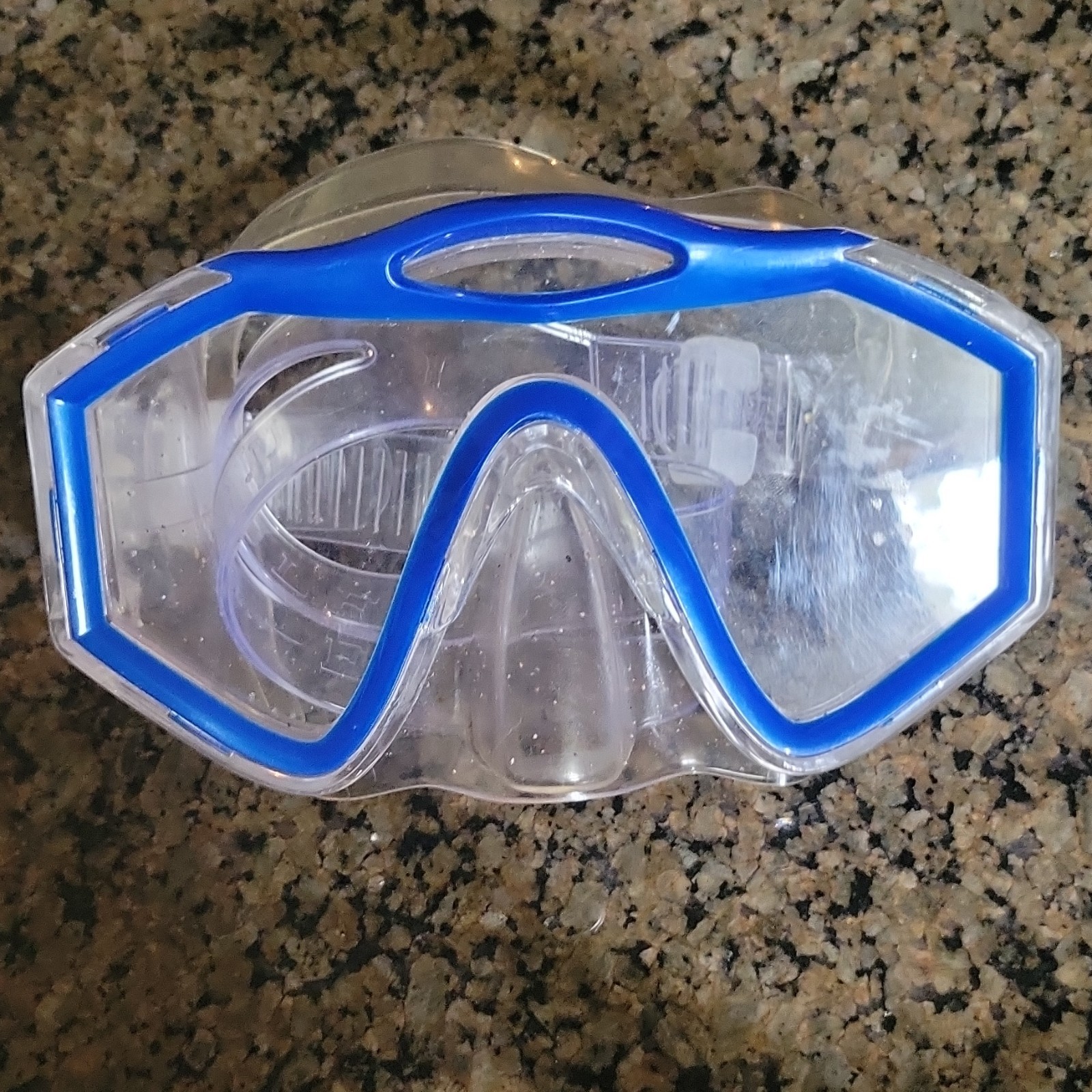Snorkel Set with Blue and Green Masks and Matching Snorkels