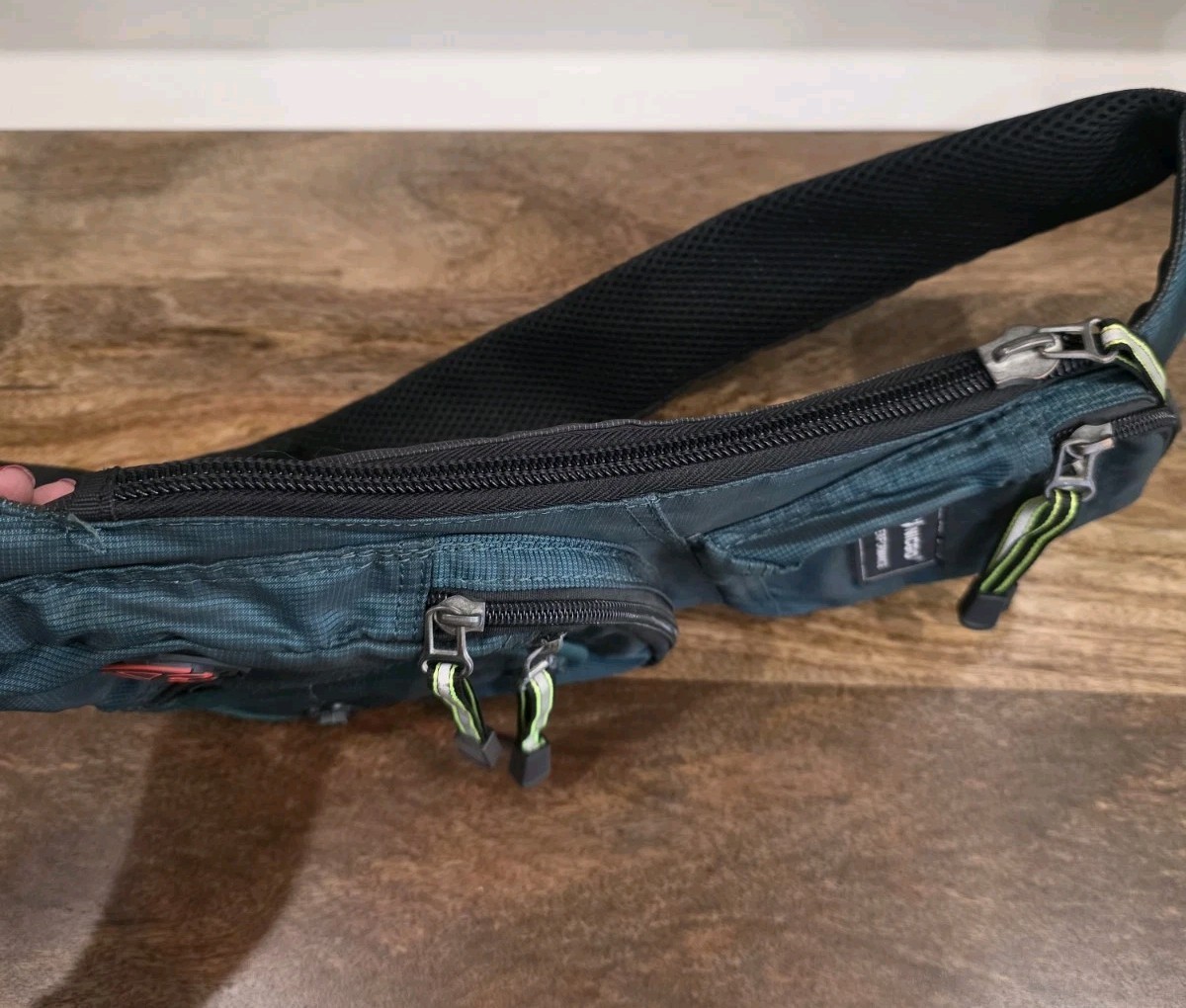 NICGID Sling Bag Chest Shoulder Backpack Crossbody Bags Casual Dark Green Teal