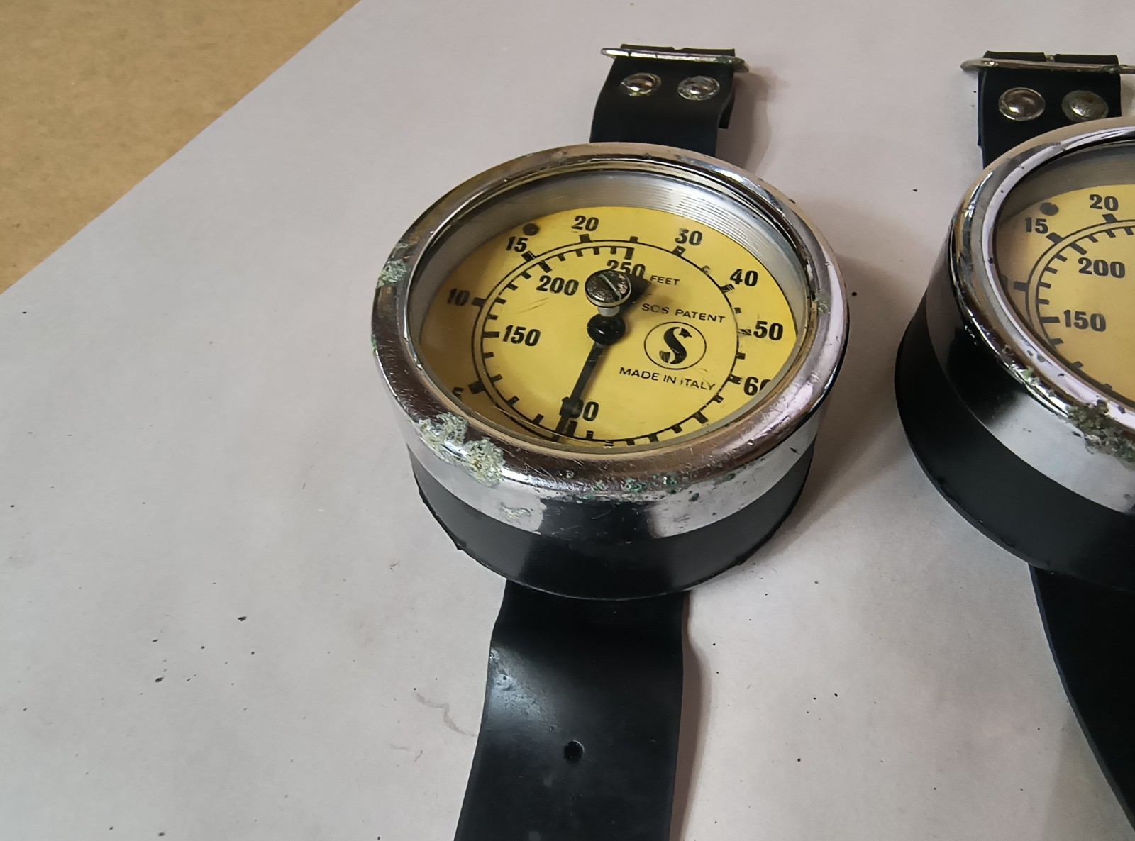 Scubapro Diver’s Wrist Depth Gauge 250 Feet Made in Italy SOS *Untested* LOT 4