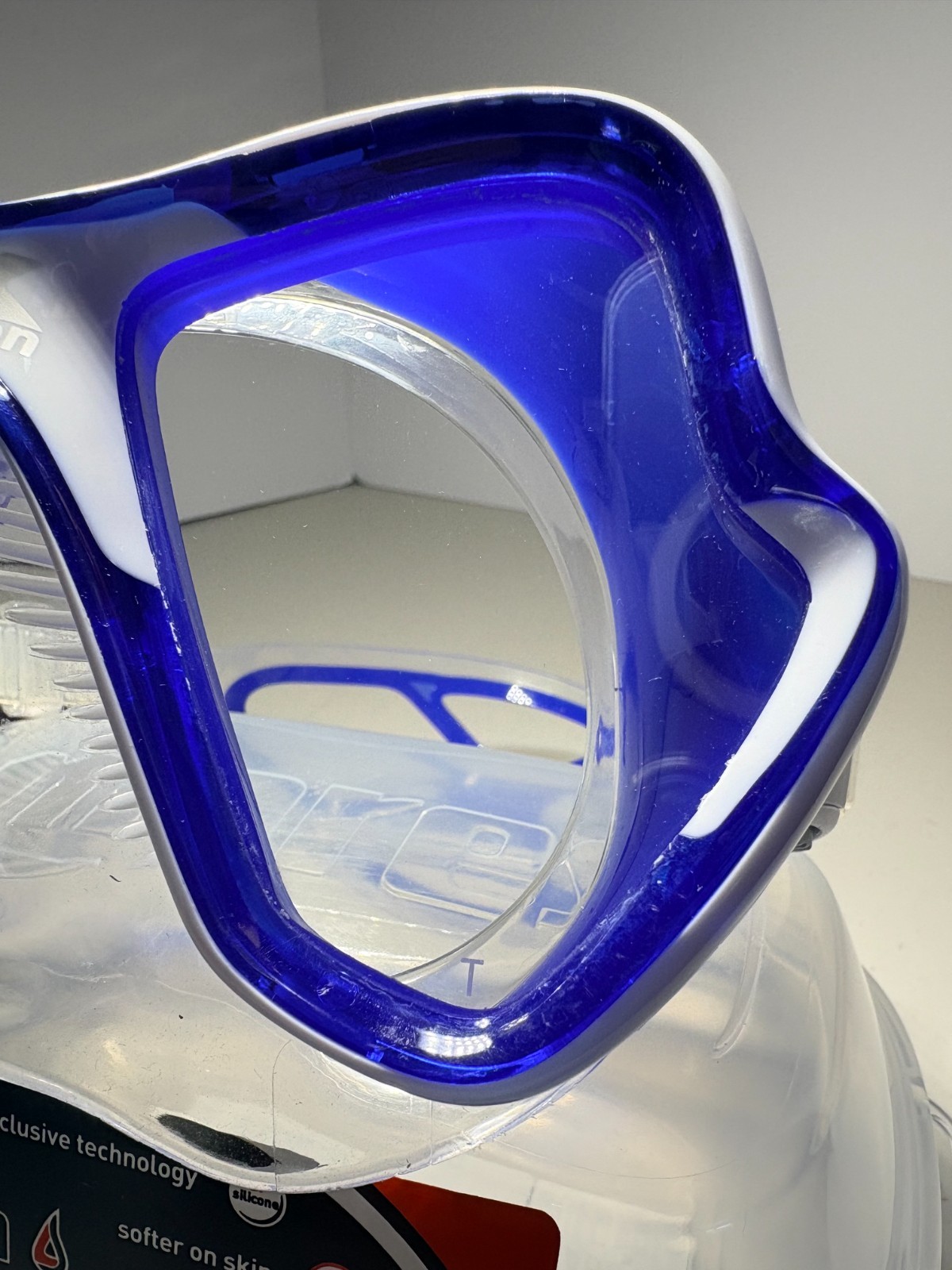 MARES X-Vision Ultra Liquidskin Scuba Diving Mask Clear Blue White w/Case