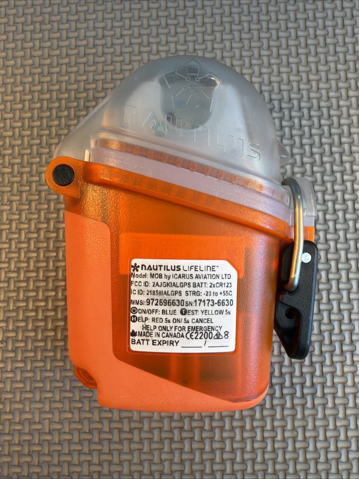 Nautilus Lifeline Marine Rescue GPS MOB VHF Scuba Dive Beacon Orange