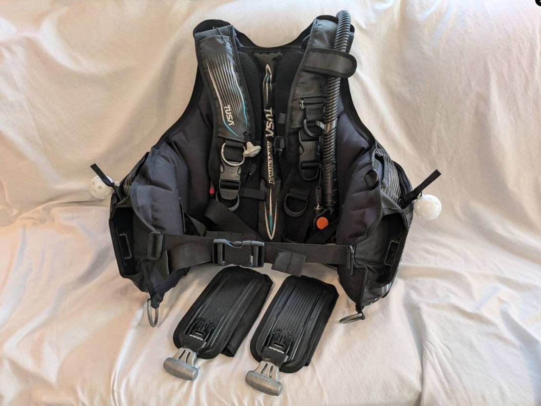 TUSA Soverin Alpha Scuba Diving BCD with AWLS III – Excellent – with Manual