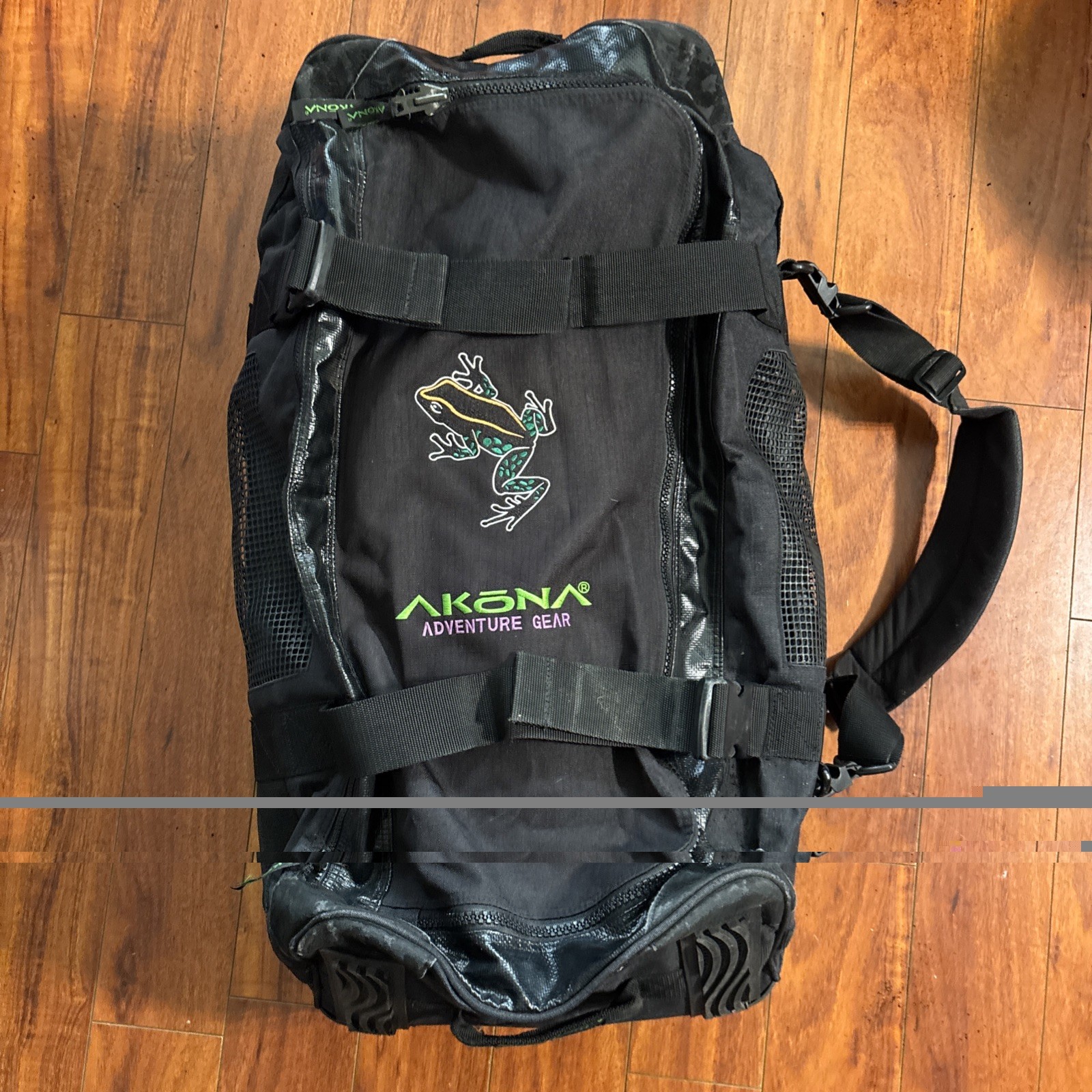 AKONA Adventure Gear Travel Scuba Dive Roller Bag BLACK 34″ x 15″ x 16″ READ!