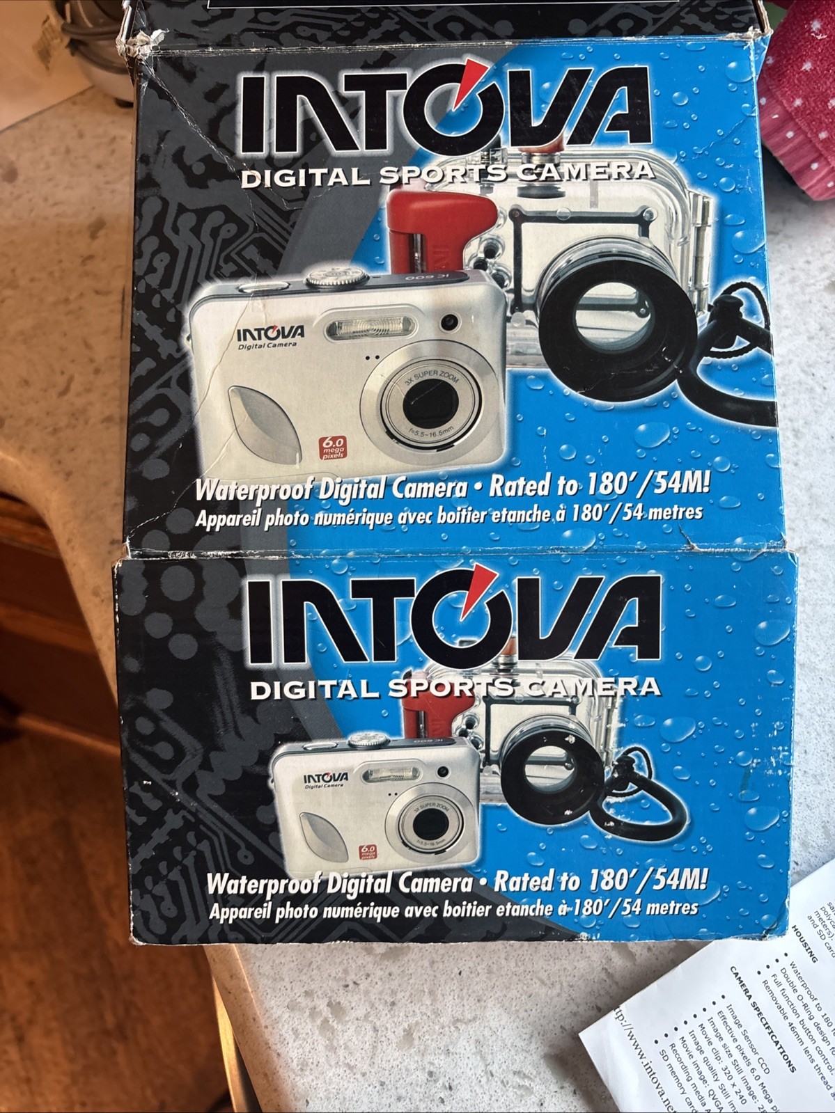 Intova IC-600 Digital Sports Camera case 6.0MP 2.4″ LCD Underwater Waterproof
