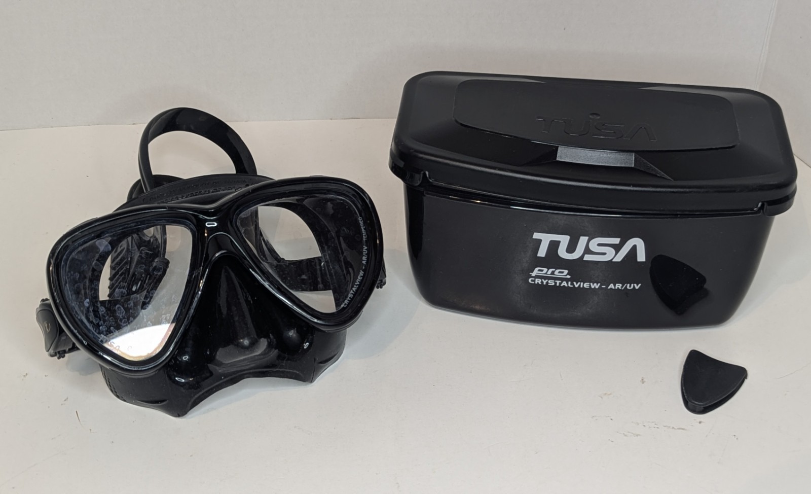 TUSA Freedom One Pro Dive Mask – Black – Crystalview AR/UV M-211SQB