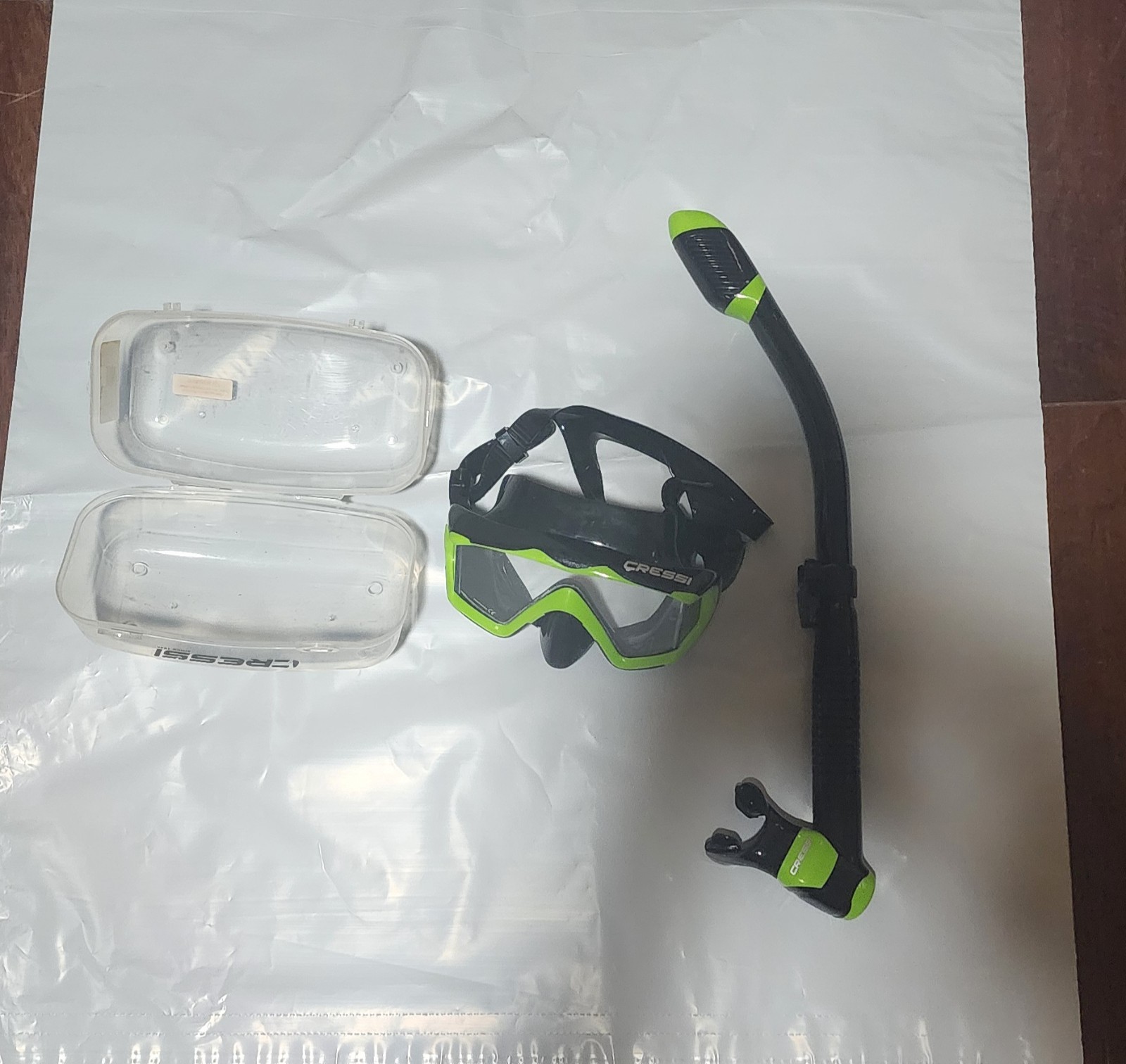 CRESSI WIDE VIEW PANO 3 BLACK AND GREEN SCUBA DIVE MASK AND SUPERNOVA DRY SNORKE