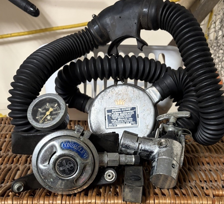Aqua-Lung Aqua-Master Rare, Vintage 2-Stage Regulator w/ Hoses, Gauge, Conshelf!