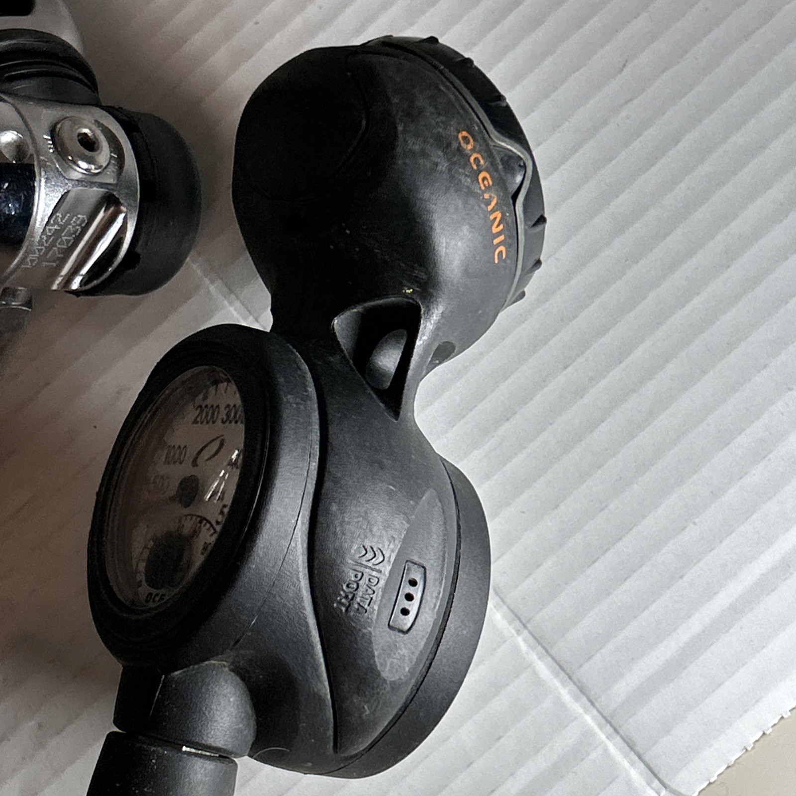 SCUBAPRO MK20 Regulator w/ OCEANIC SWIV2 Gauge Cluster, & G250 Second Stage