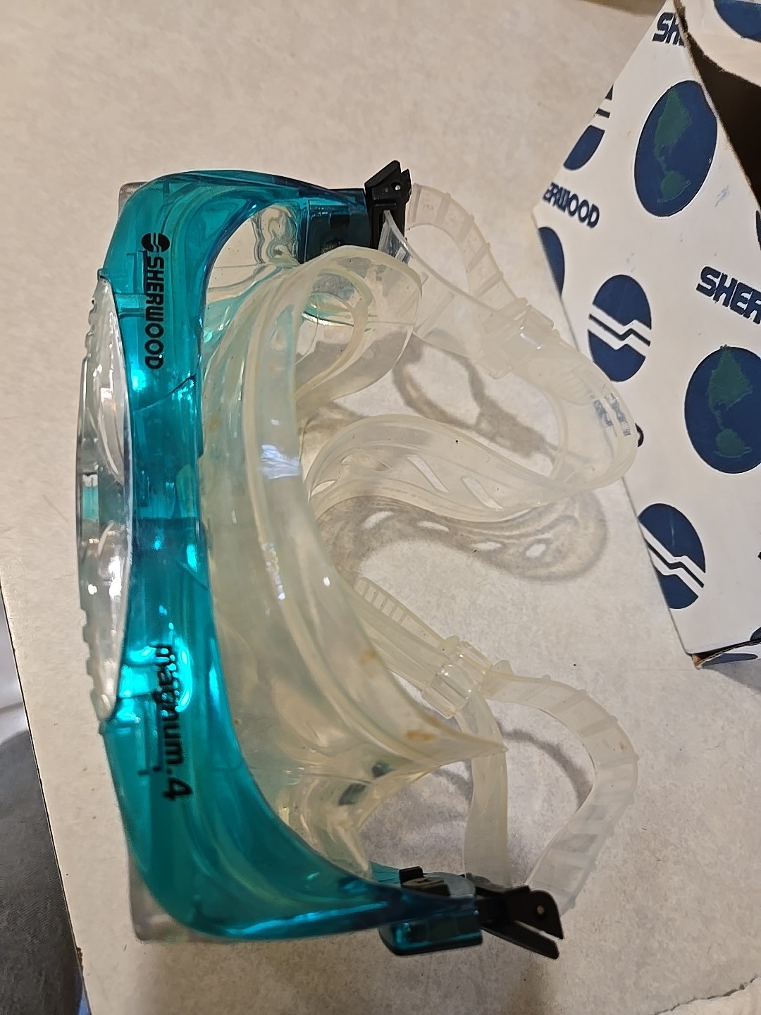 Sherwood Scuba Magnum 4 Dive Mask