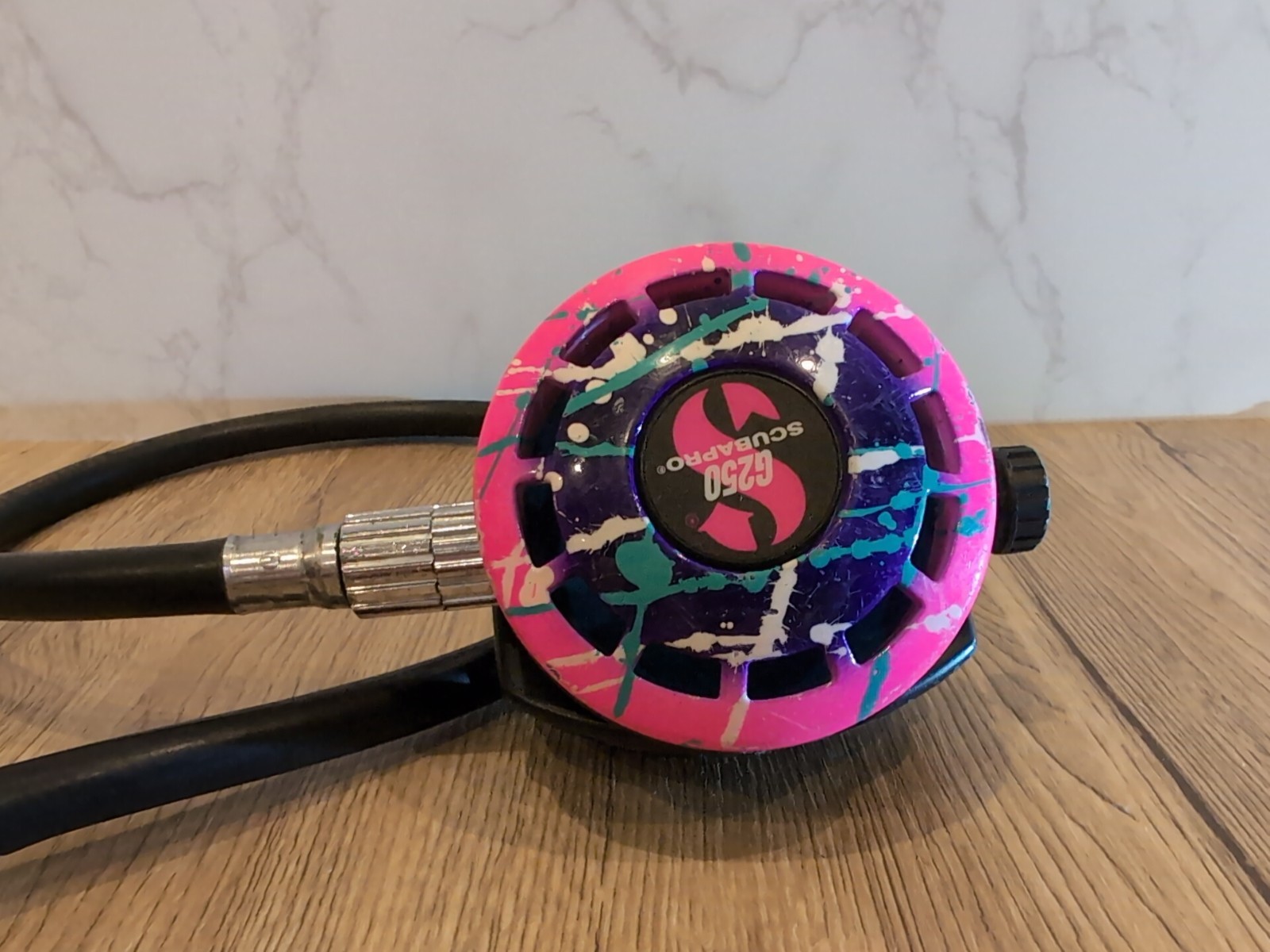 ScubaPro G250 with Hot Frame Mardi-Gras hand painted face cover 2nd stages