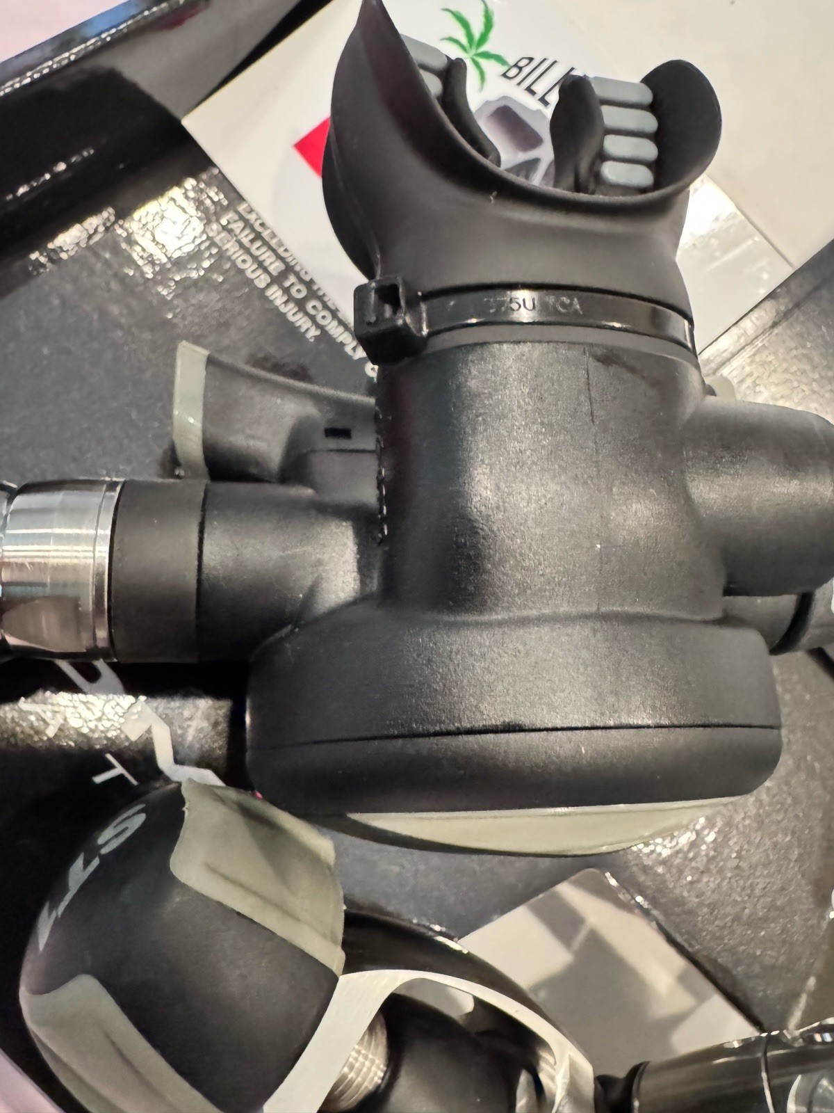 ATOMIC AQUATICS ST1 BLACK EDITION NIB AWESOME REGULATOR (RETAIL$1600)