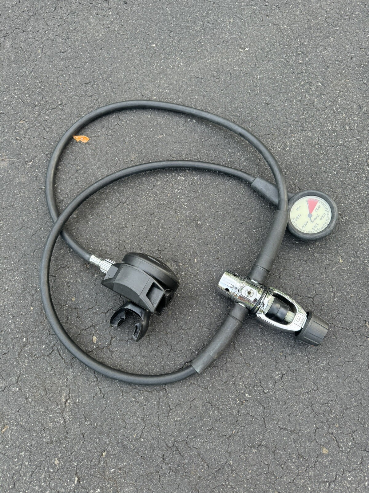 Scubapro Regulator 3000PSI G200 Mint Condition Pre-owned