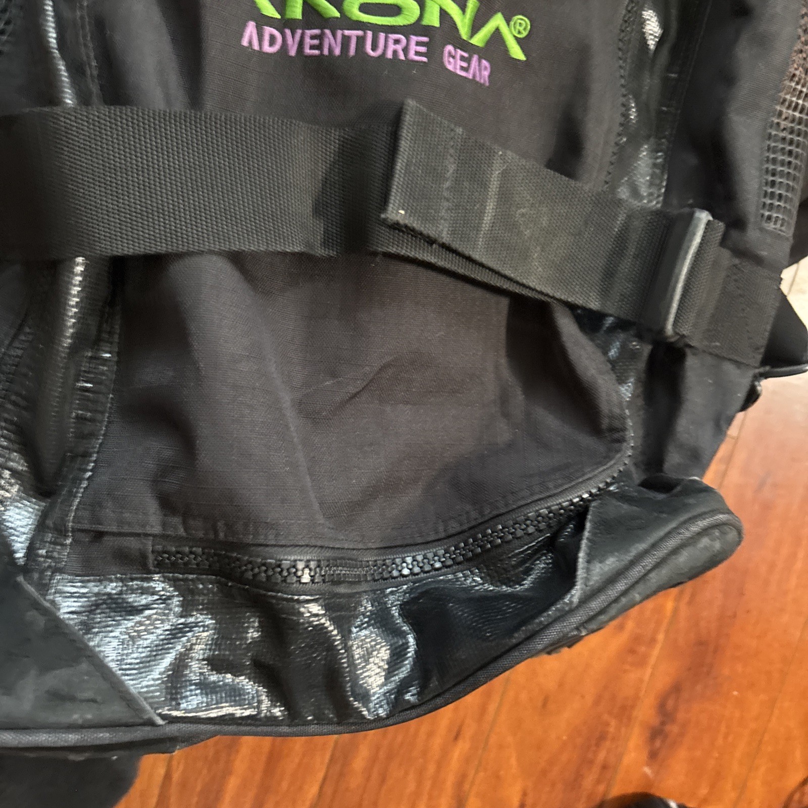 AKONA Adventure Gear Travel Scuba Dive Roller Bag BLACK 34″ x 15″ x 16″ READ!