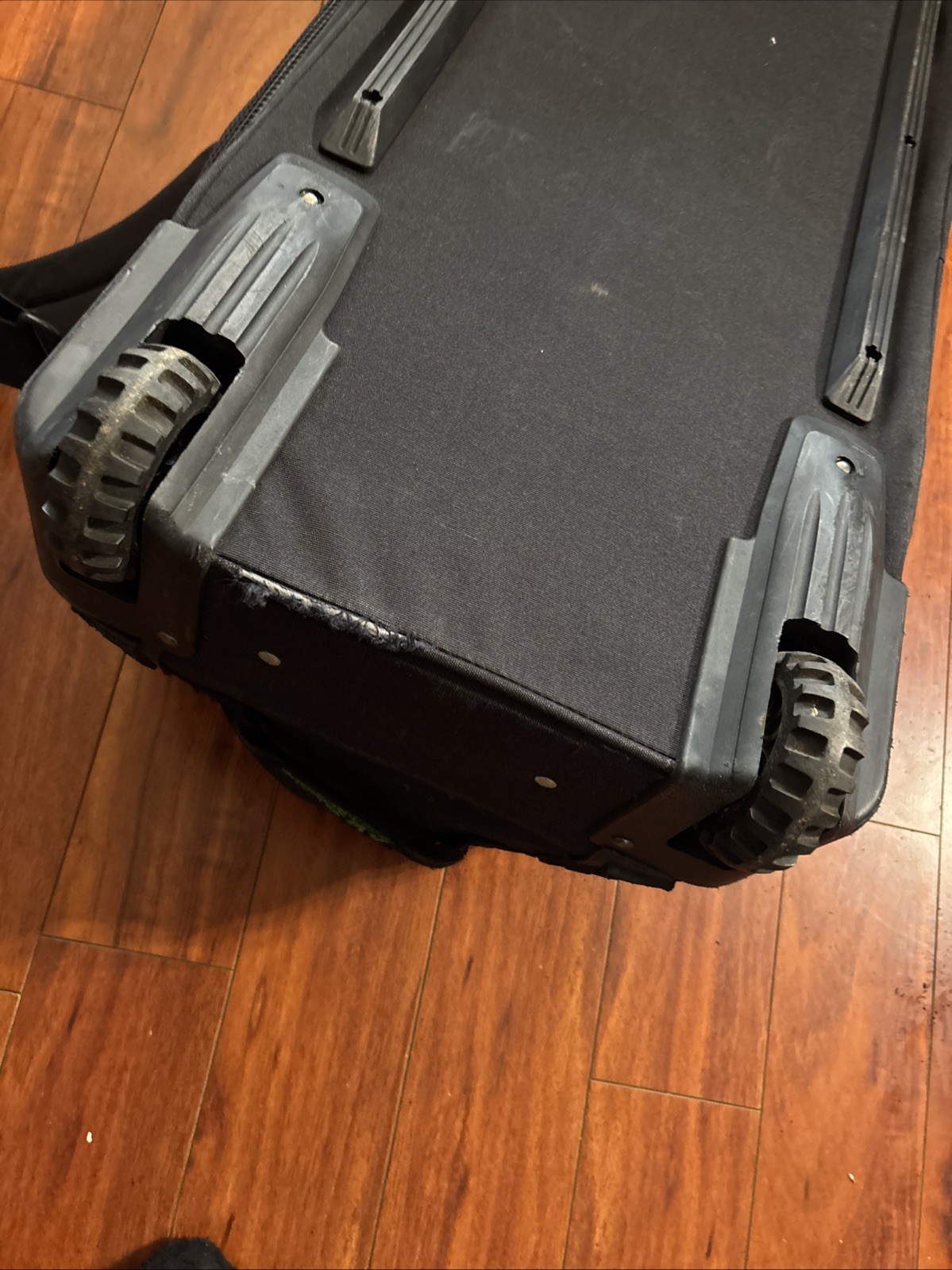 AKONA Adventure Gear Travel Scuba Dive Roller Bag BLACK 34″ x 15″ x 16″ READ!